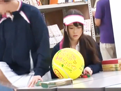 テニス部JK美少女が部活帰りの図書館で目立ってしまって痴漢にチンポぶち込まれる！