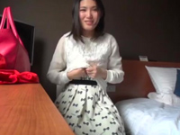 697603 - 欲求不満な人妻が久々の性交に体を火照らせ何度もイキまくる！