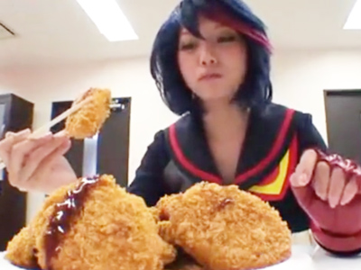704050 - コスプレお姉さんの美尻に肉棒を擦り付け尻コキ射精！